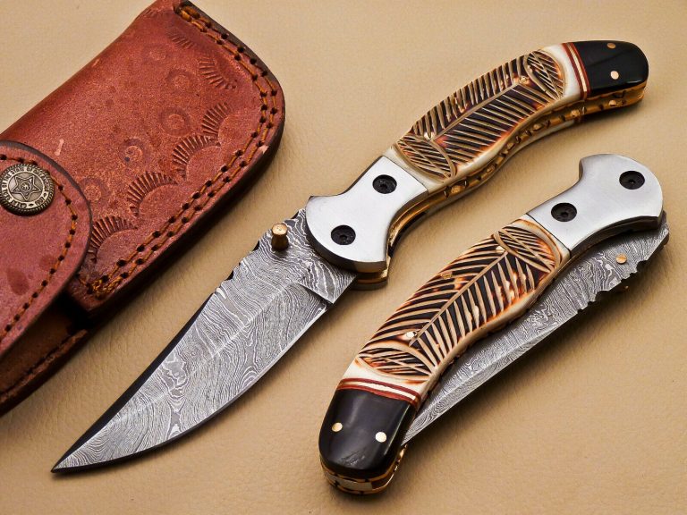 A Handcrafted Edge: Handmade Damascus Kitchen Knife Set for Serious Cooks