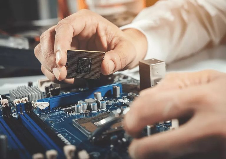 Designing PCBs: Essential Guide for Makers and Engineers Designing PCBs: Essential Guide for Makers and Engineers