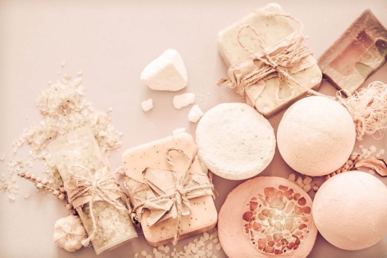 Reveal Radiance: The Benefits of Deep Cleansing Facials
