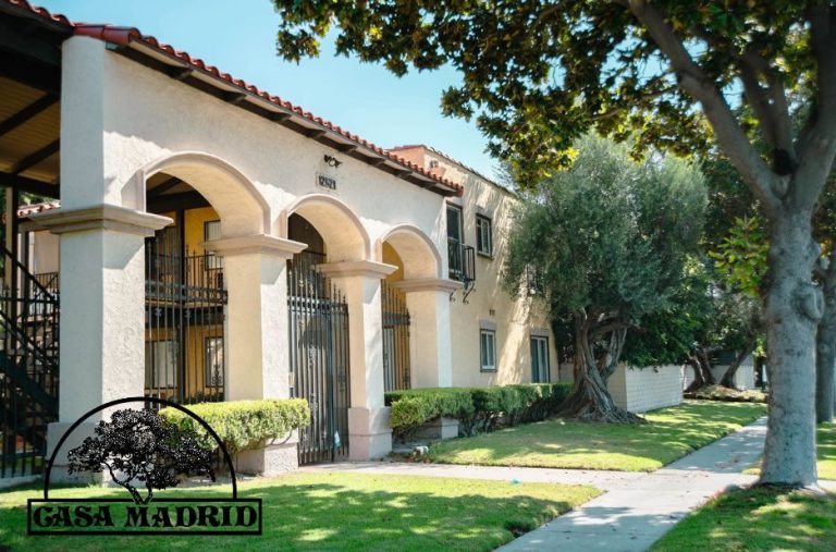 Modern Living in a Prime Lakewood Neighborhood