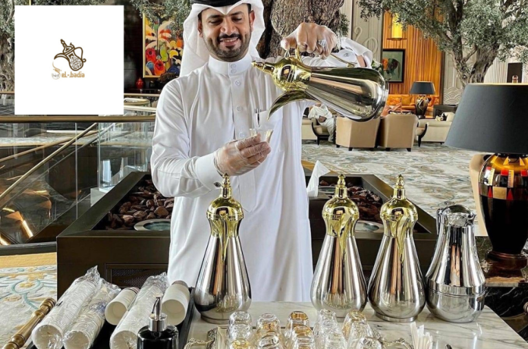 تجربة فريدة لخدمة القهوة العربية التقليدية بكل تفاصيلها تجربة فريدة لخدمة القهوة العربية التقليدية بكل تفاصيلها