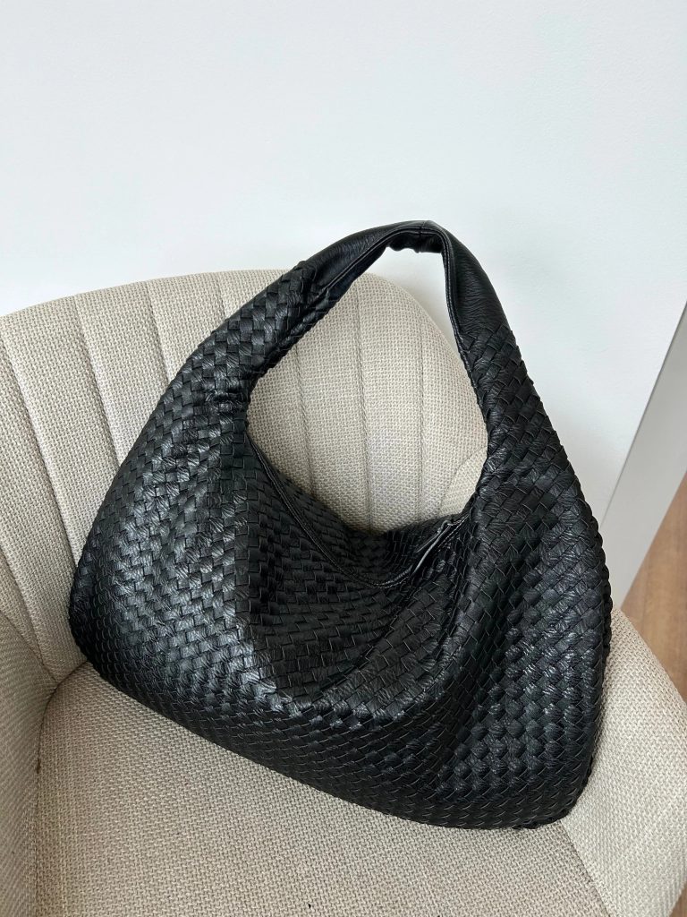 Discover a Cozy CarryAll Quilted Hobo for Everyday Style