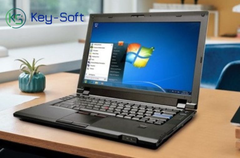 Secure authentication with a hardware security key for safer online access