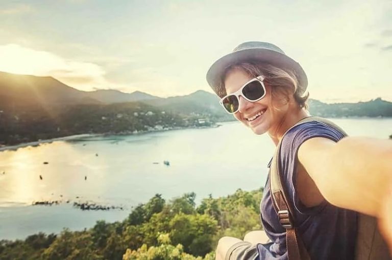 Beginner-friendly travel hacks for beating jet lag and delays