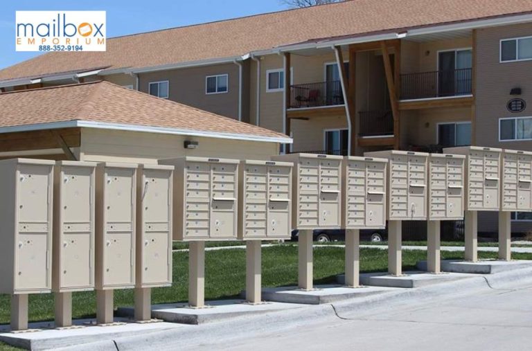 Compact shared mail hub: secure, durable and easy to use Compact shared mail hub: secure, durable and easy to use