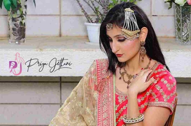 Charismatic Host for Dubai Events: Expert Indian Emcee Services