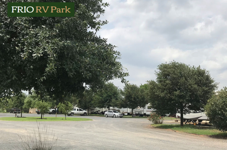 Adewate: Comfortable, well-managed RV stays near Pearsall