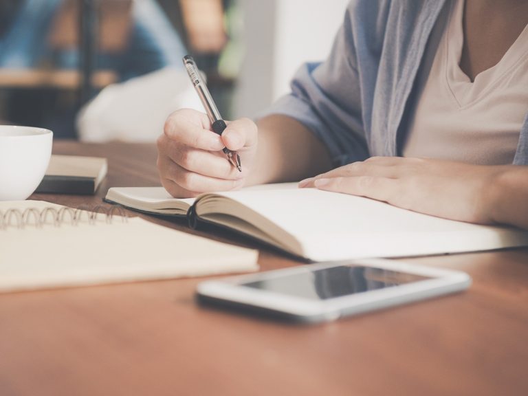 Find a Qualified Art Therapist in Quebec for Creative Healing