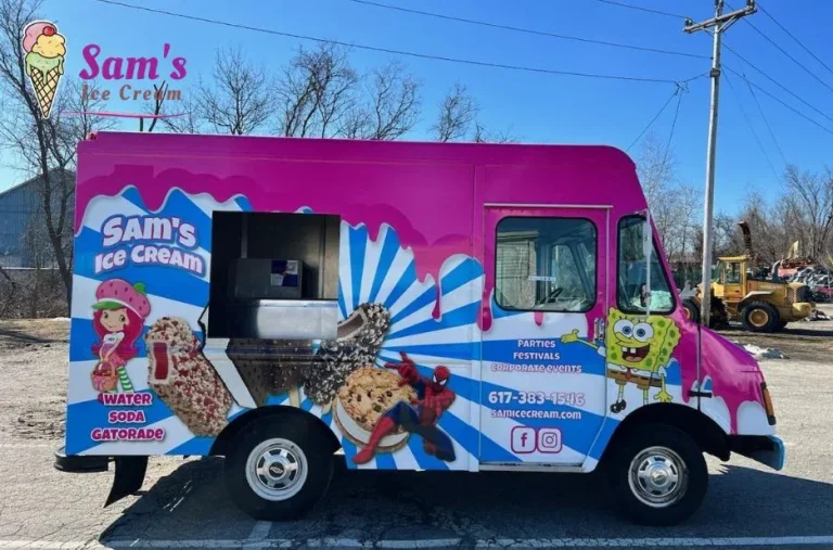 Top Reasons to Hire an Ice Cream Truck for Graduations and Make Your Party Unforgettable
