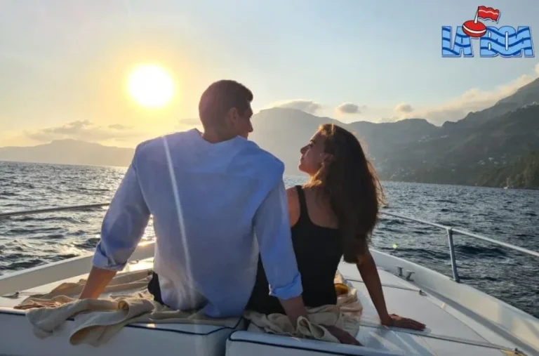 Amalfi Noleggio Barche: Scopri la Costiera Amalfitana con Escursioni Private Indimenticabili