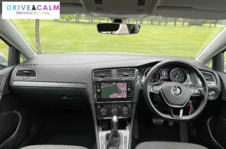 Best Driving School in Cambridge for Expert Training and Safe Learning