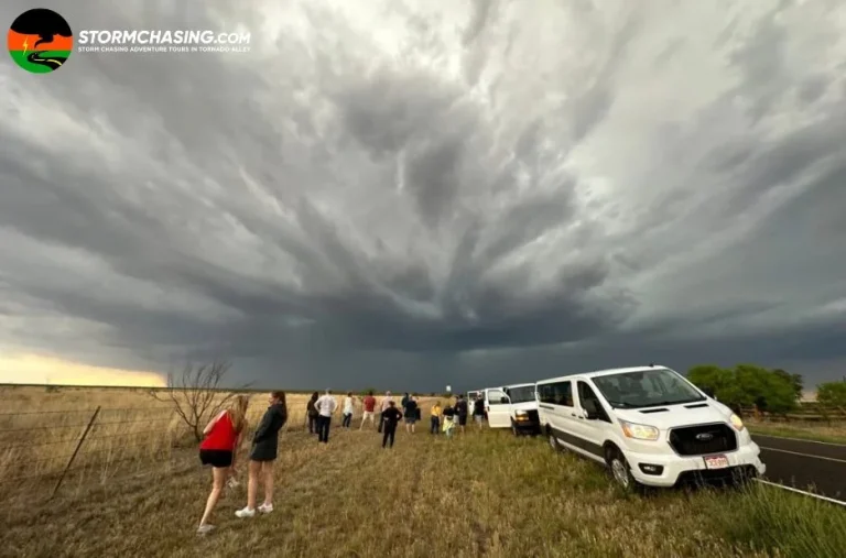 Ultimate Storm Chasing Adventure Tours for Thrill Seekers and Weather Enthusiasts