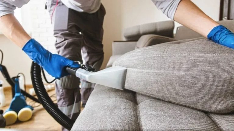 Tapijten grondig reinigen: zo pak je hardnekkig vuil aan
